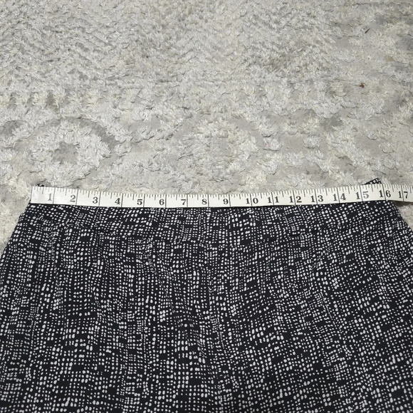 SUSAN GRAVER Liquid Knit Wide Leg Culotte Capri Pull On Pants w/ Pockets, M - Picture 9 of 13